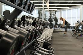 Pria Wajib Tahu! Ini Manfaat Gym yang Bisa Ubah Hidupmu