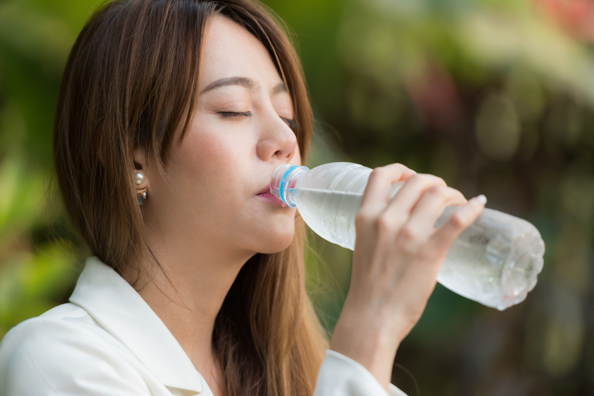 Tubuh Lemas dan Kulit Kusam? Bisa Jadi Karena Kurang Minum Air
